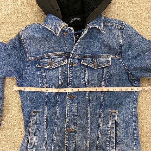 Hollister Sherpa Lined Denim Jacket Size Medium - Picture 7 of 9